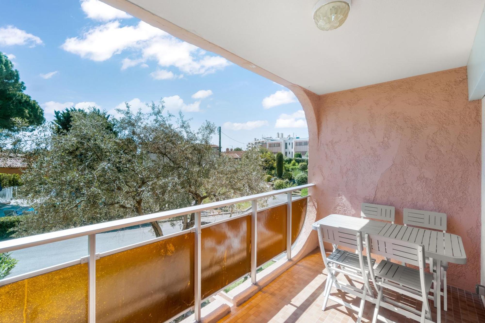 Aparthotel Eden Azur - Hoteliere
